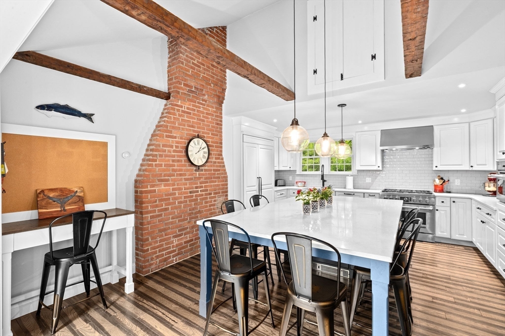 48 Old Oaken Bucket Road