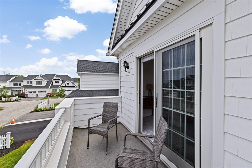 5 Diane Terrace # 5