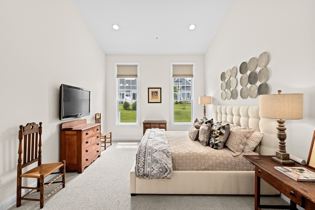 5 Diane Terrace # 5