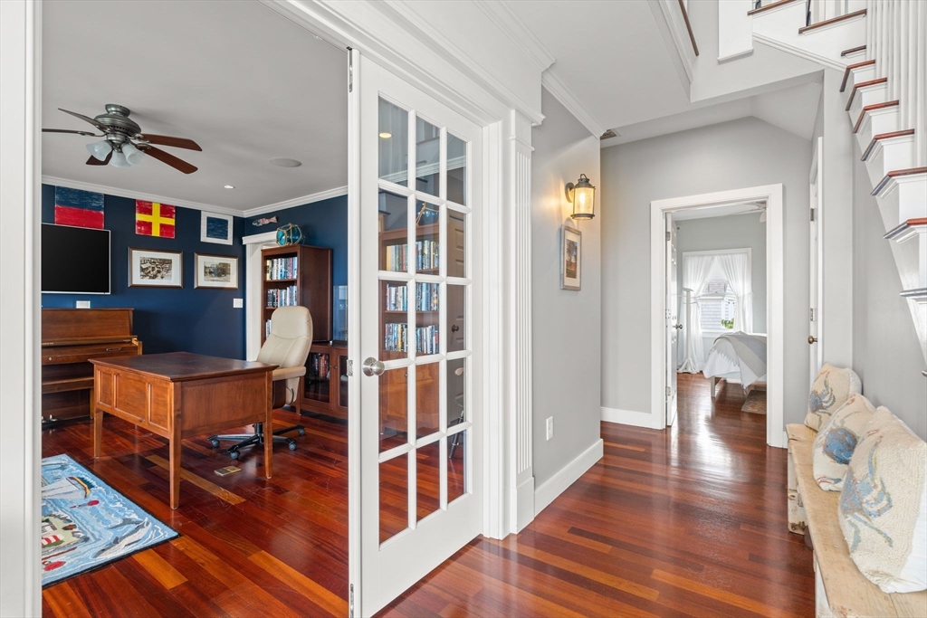 28 Collier Rd