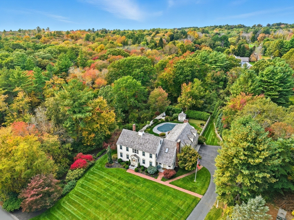 10 Shrine Road, Norwell