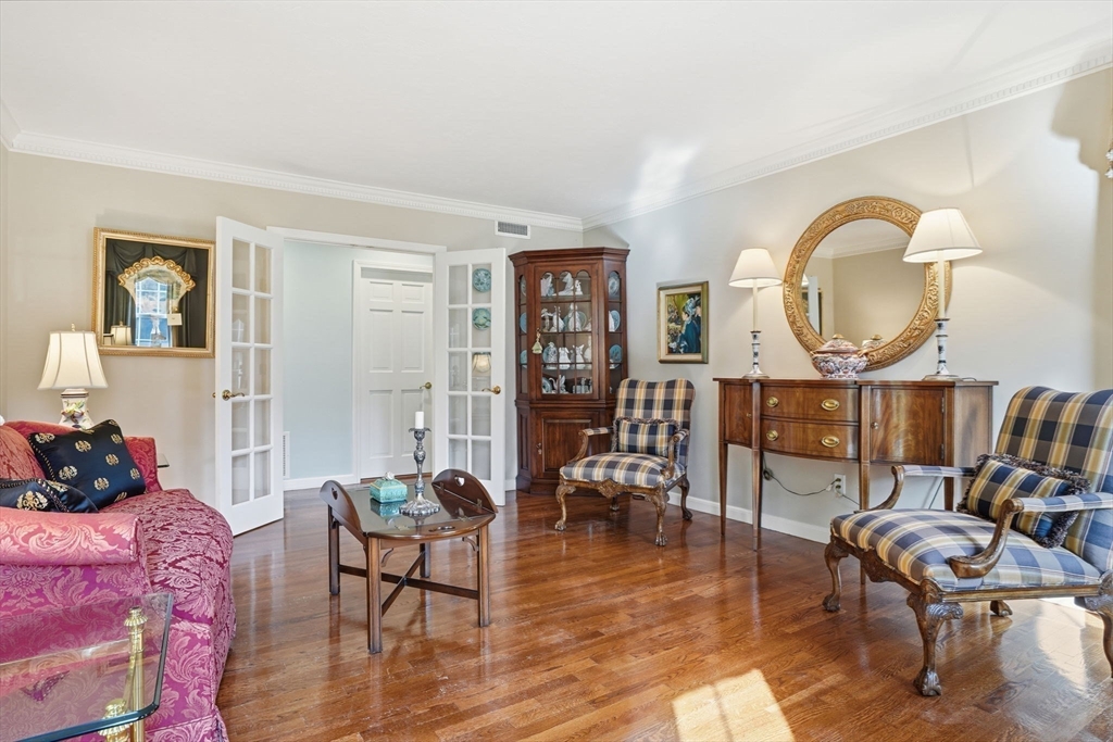 10 Shrine Road, Norwell