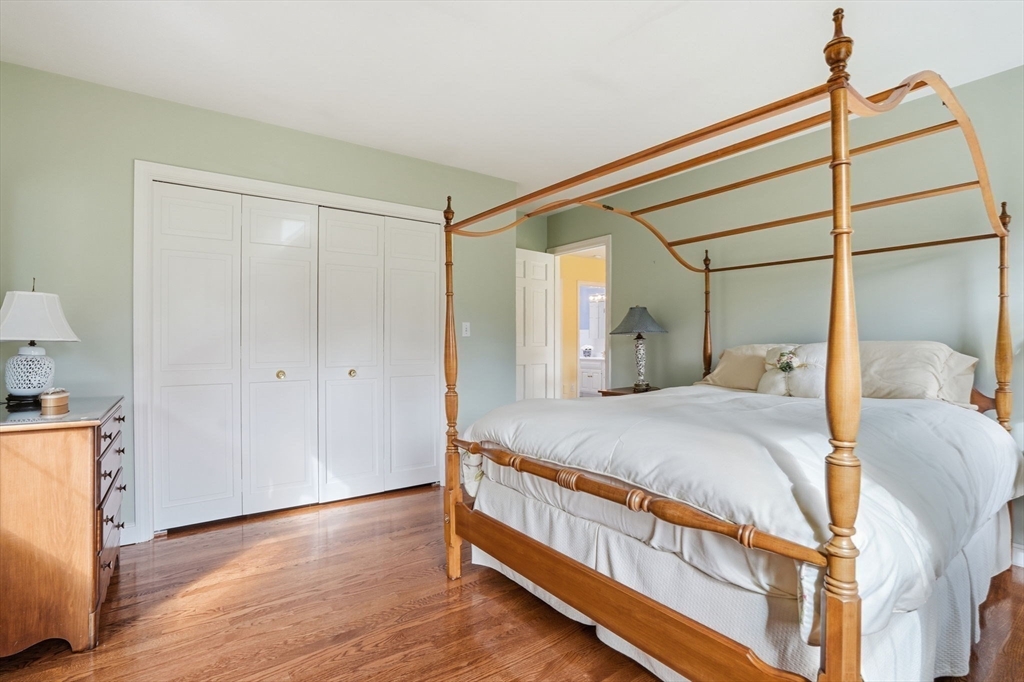 10 Shrine Road, Norwell