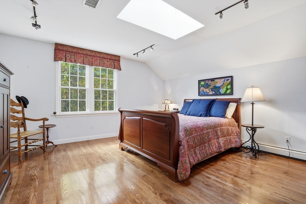 10 Shrine Road, Norwell