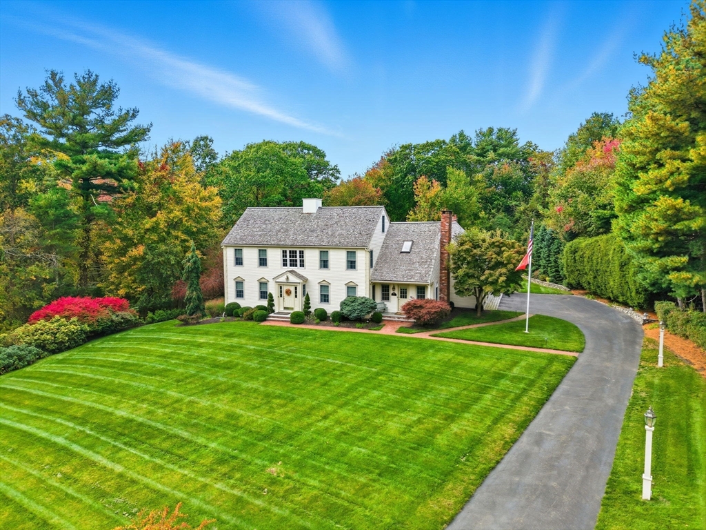 10 Shrine Road, Norwell