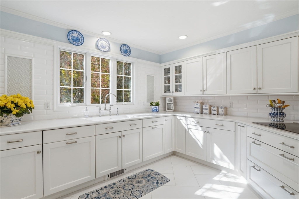 10 Shrine Road, Norwell