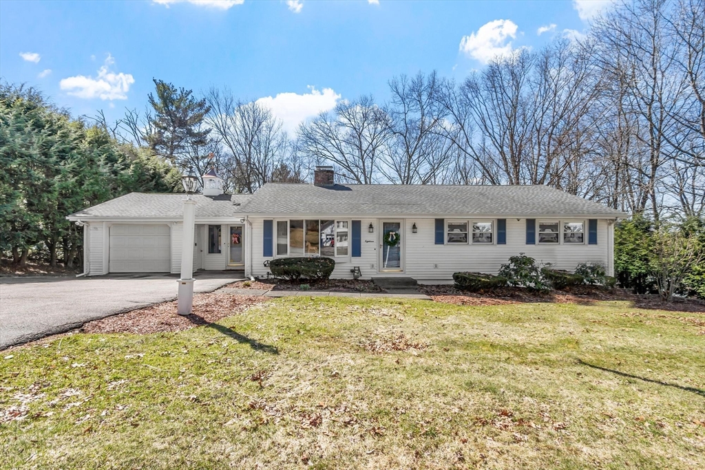 18 Howe Ave