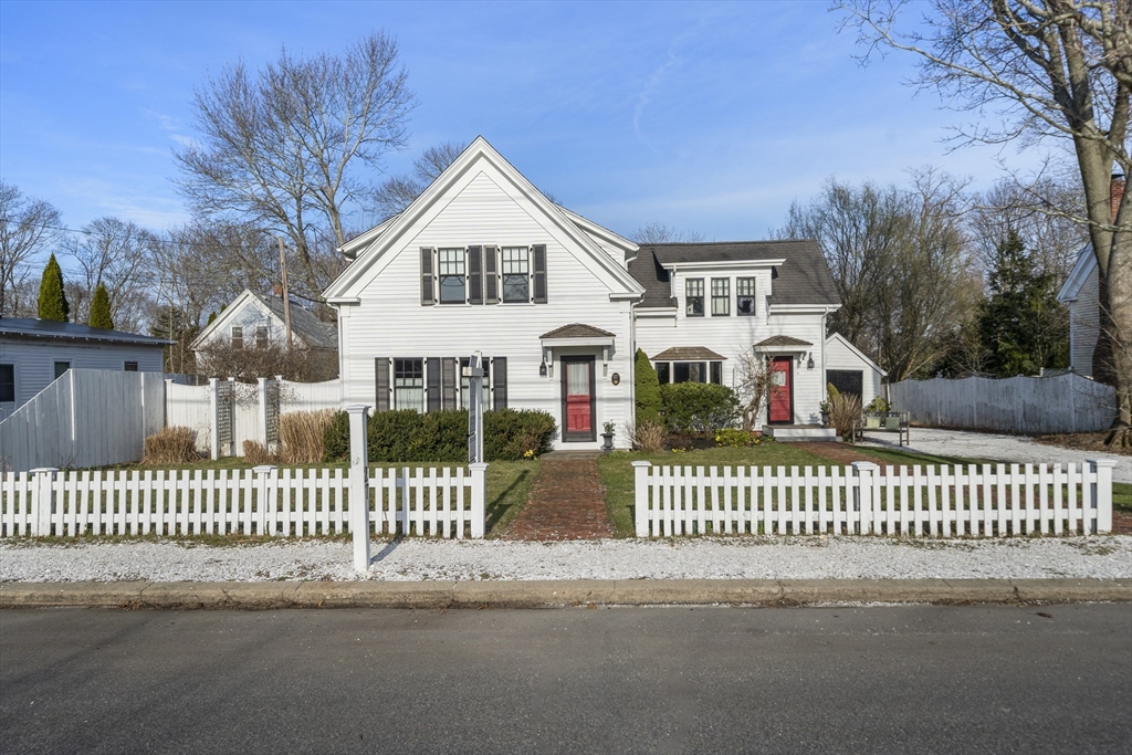 27 Standish St