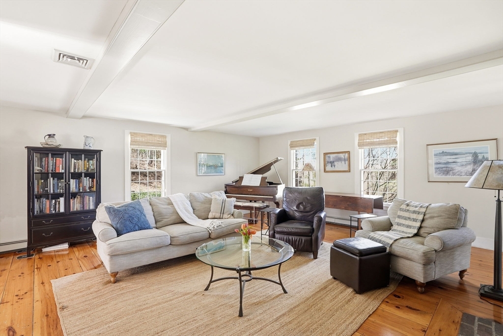 88 Chittenden Lane