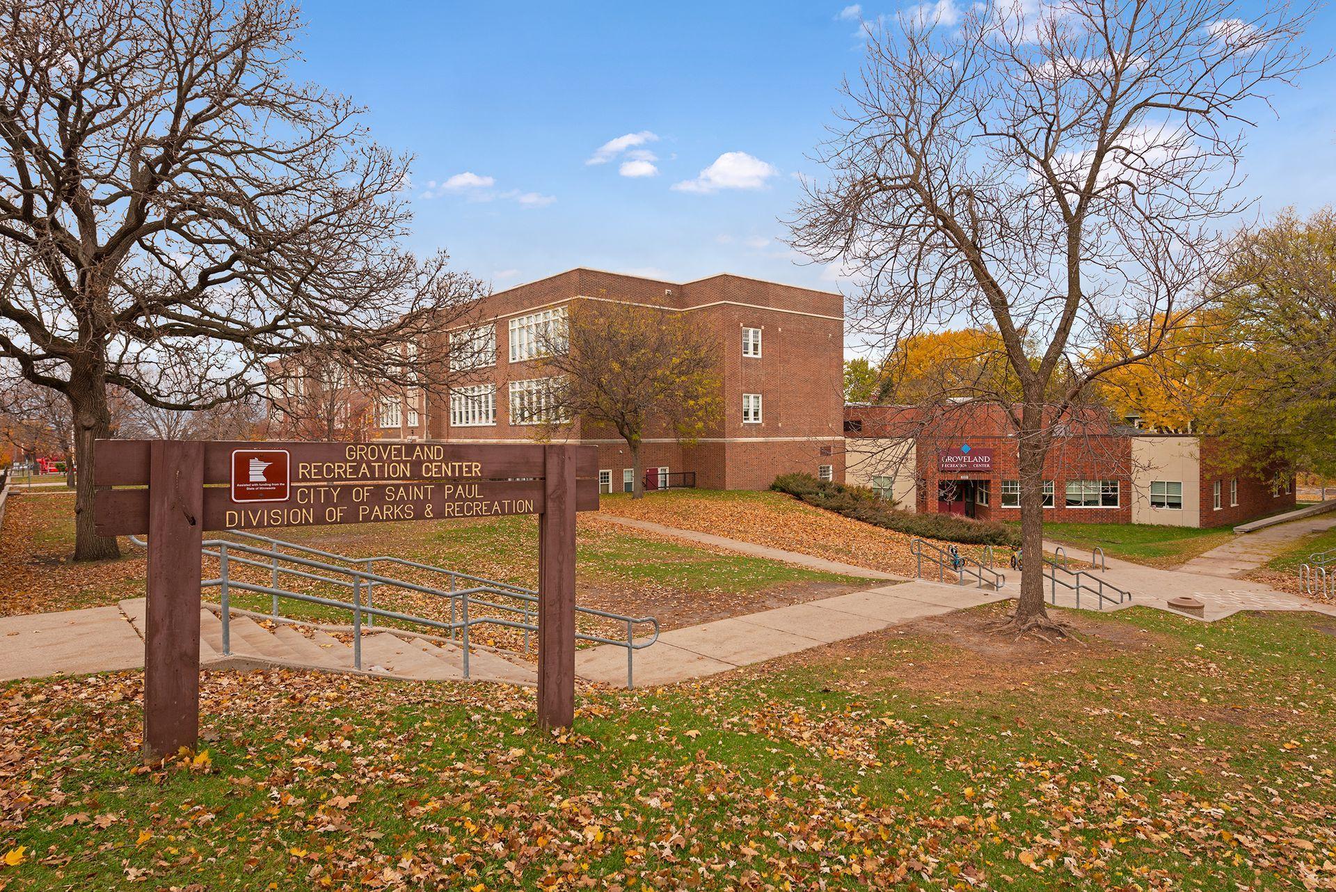 2010 Saint Clair Avenue