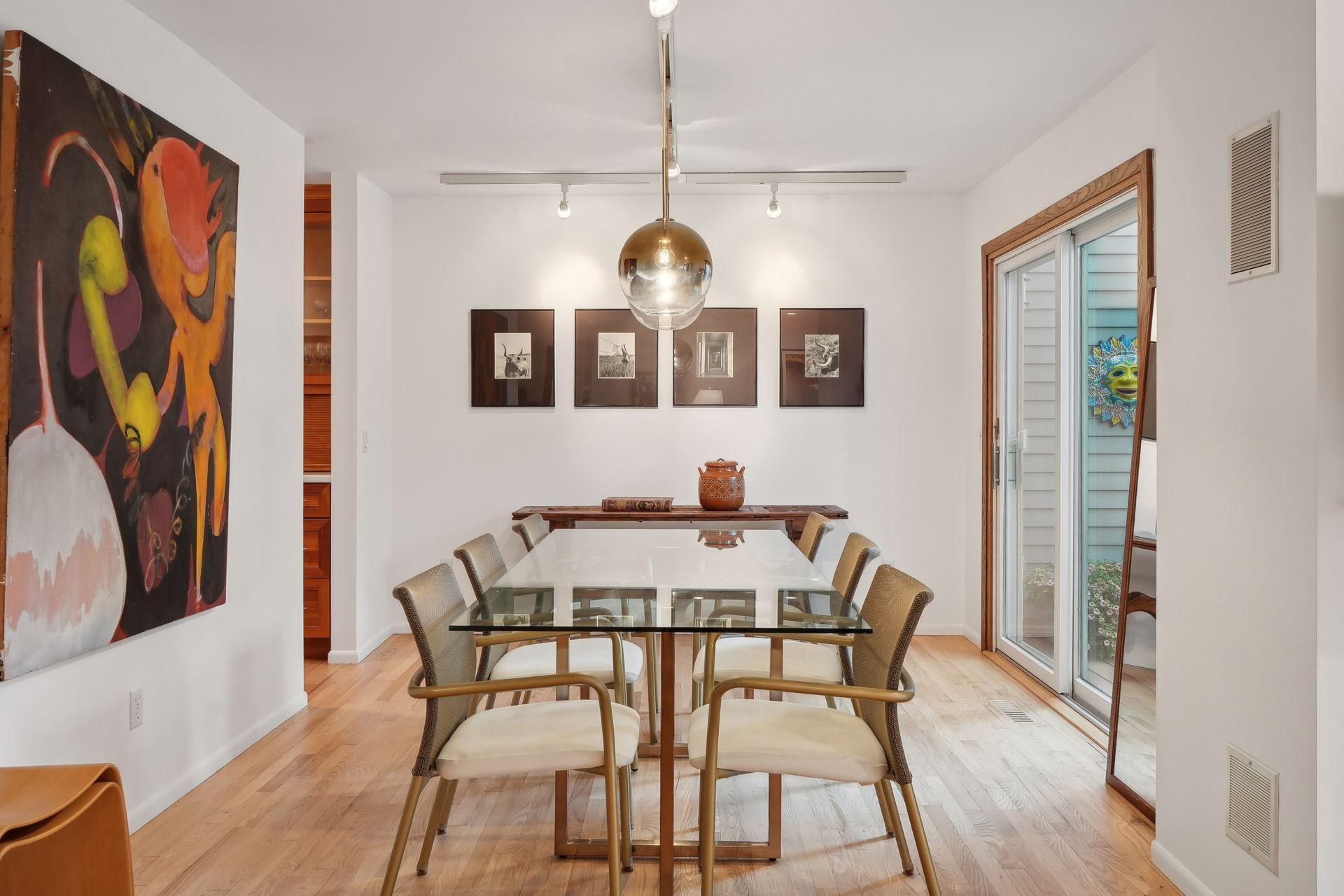35 Greenway Gables