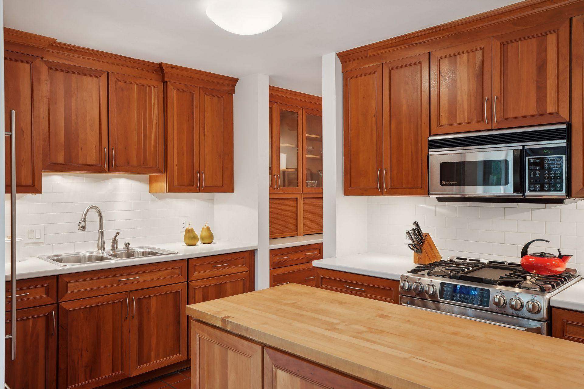 35 Greenway Gables