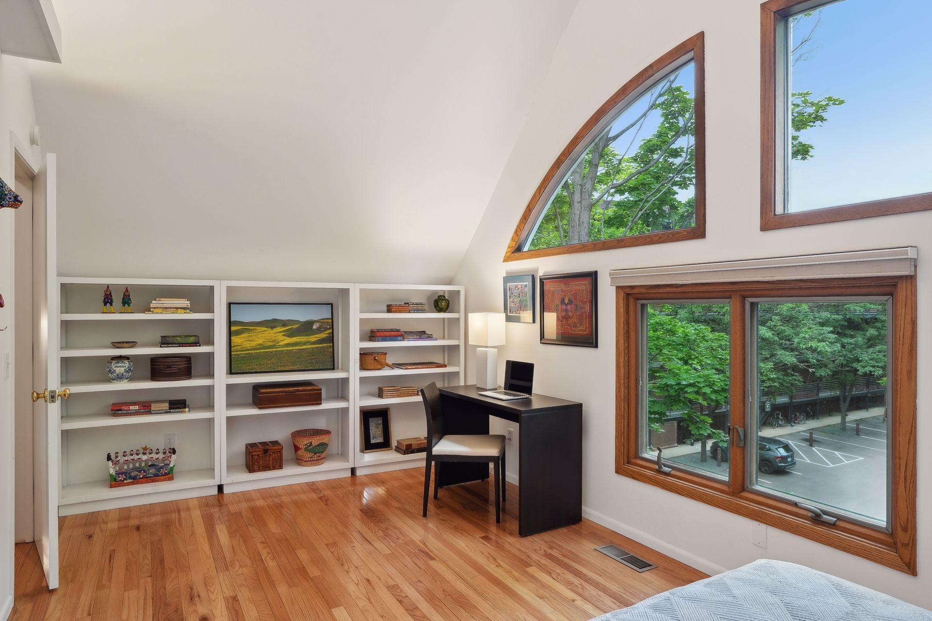 35 Greenway Gables