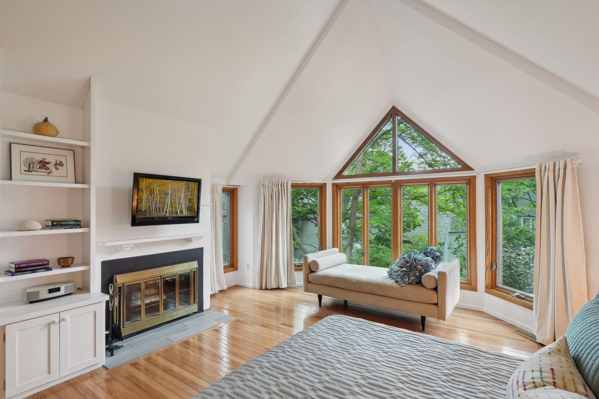 35 Greenway Gables