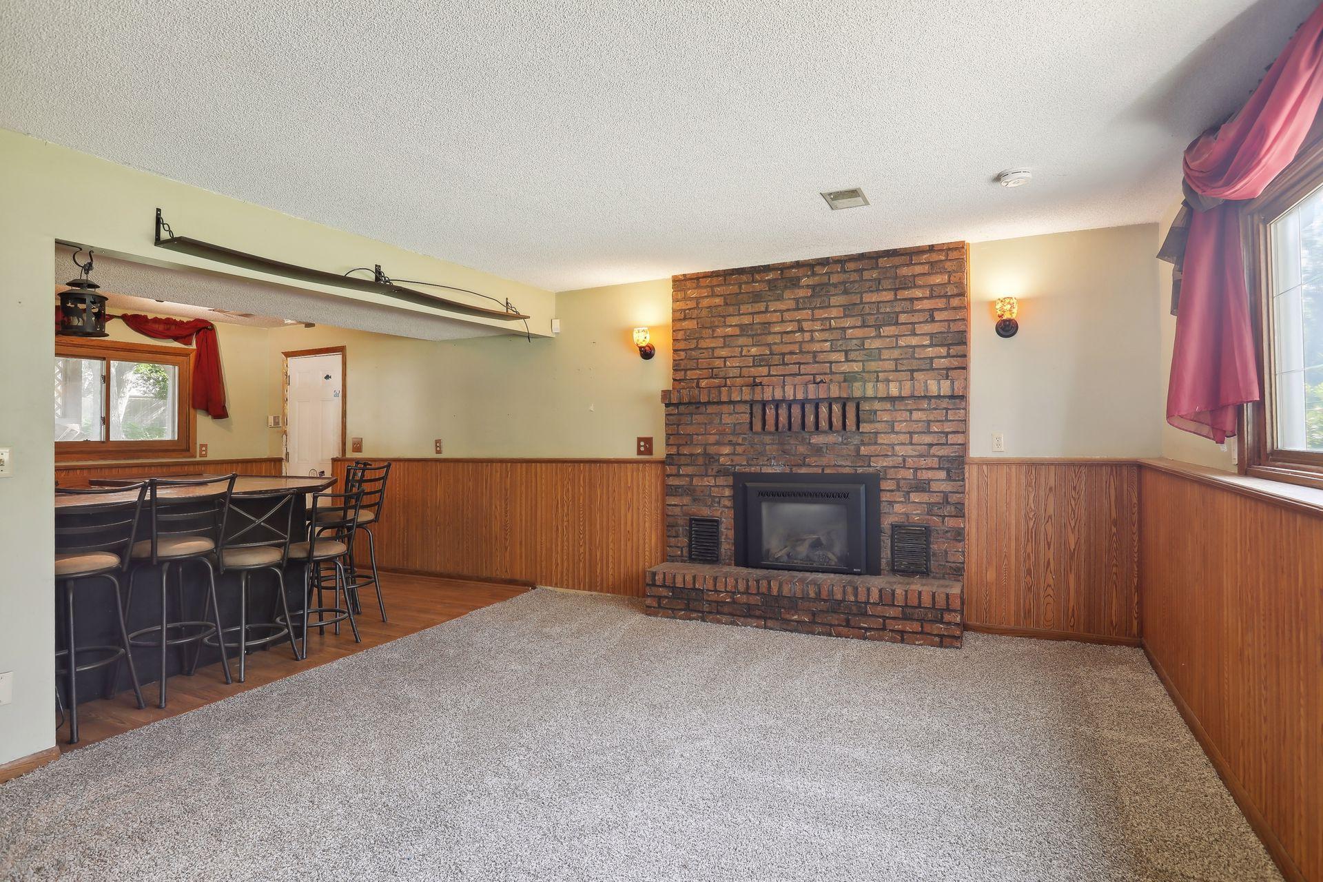 153 Egret Boulevard NW