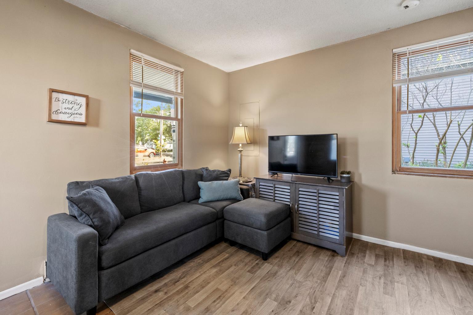 115 Arizona Street SE