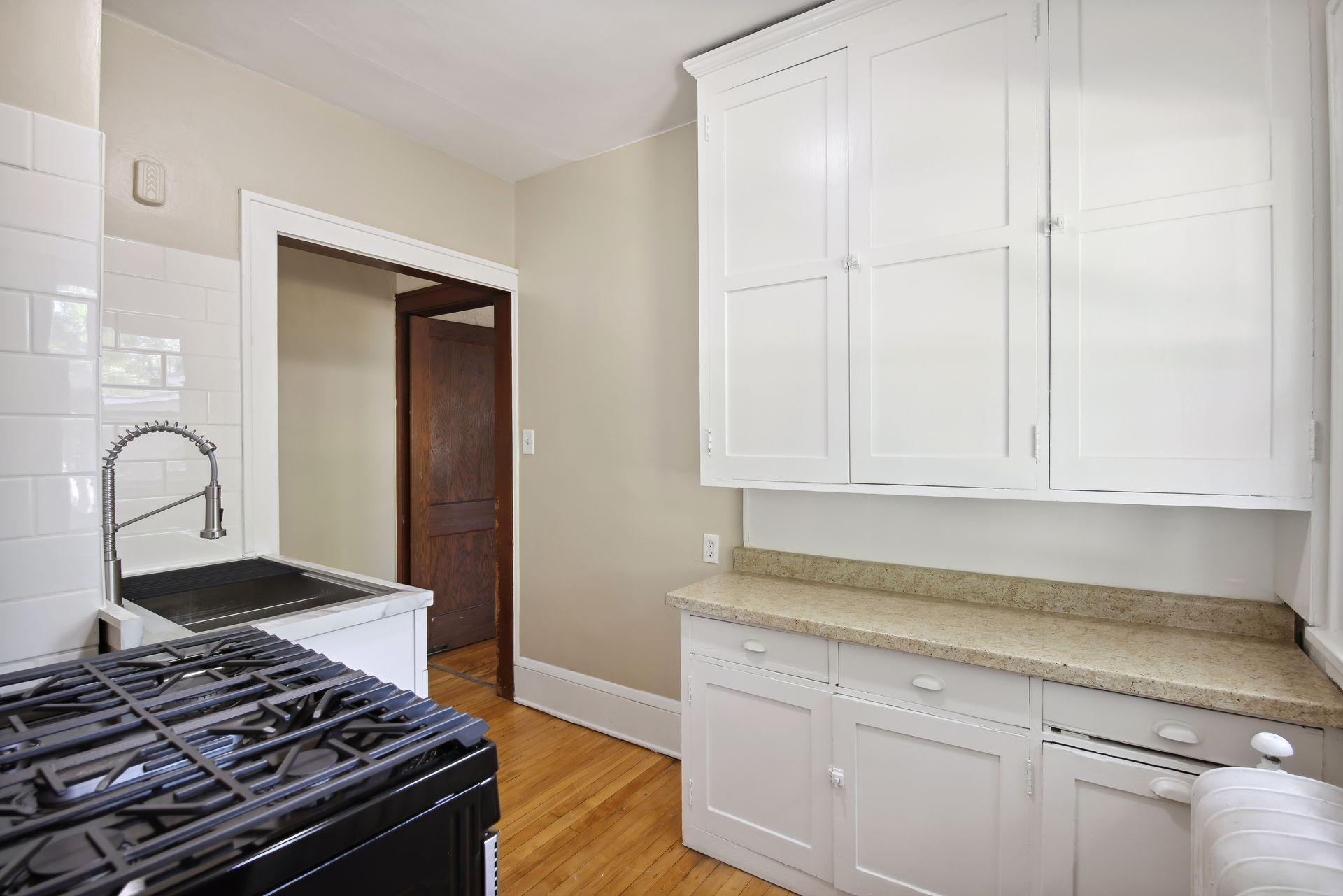 2010 Saint Clair Avenue