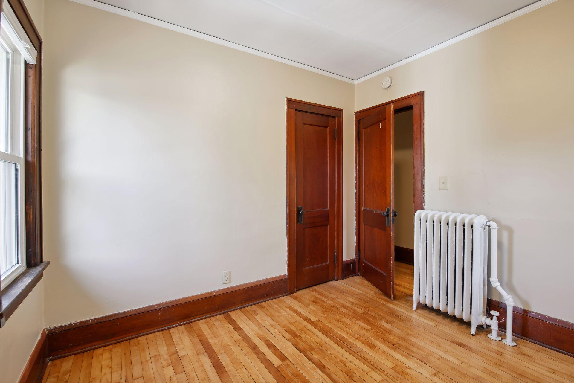 2010 Saint Clair Avenue