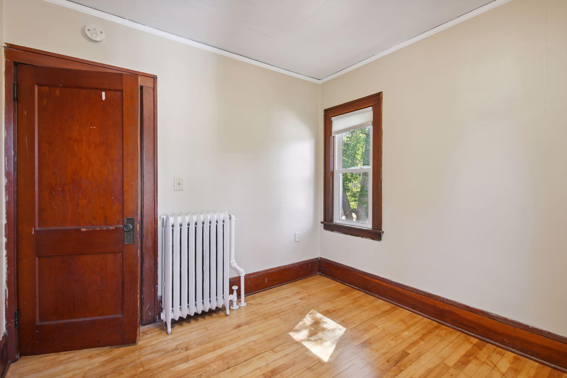 2010 Saint Clair Avenue