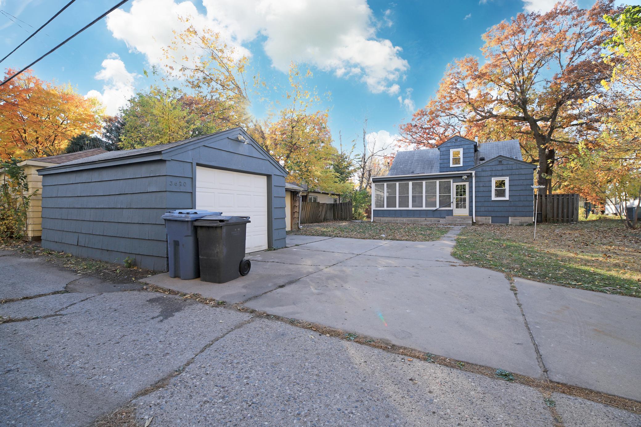 3620 Sheridan Avenue N