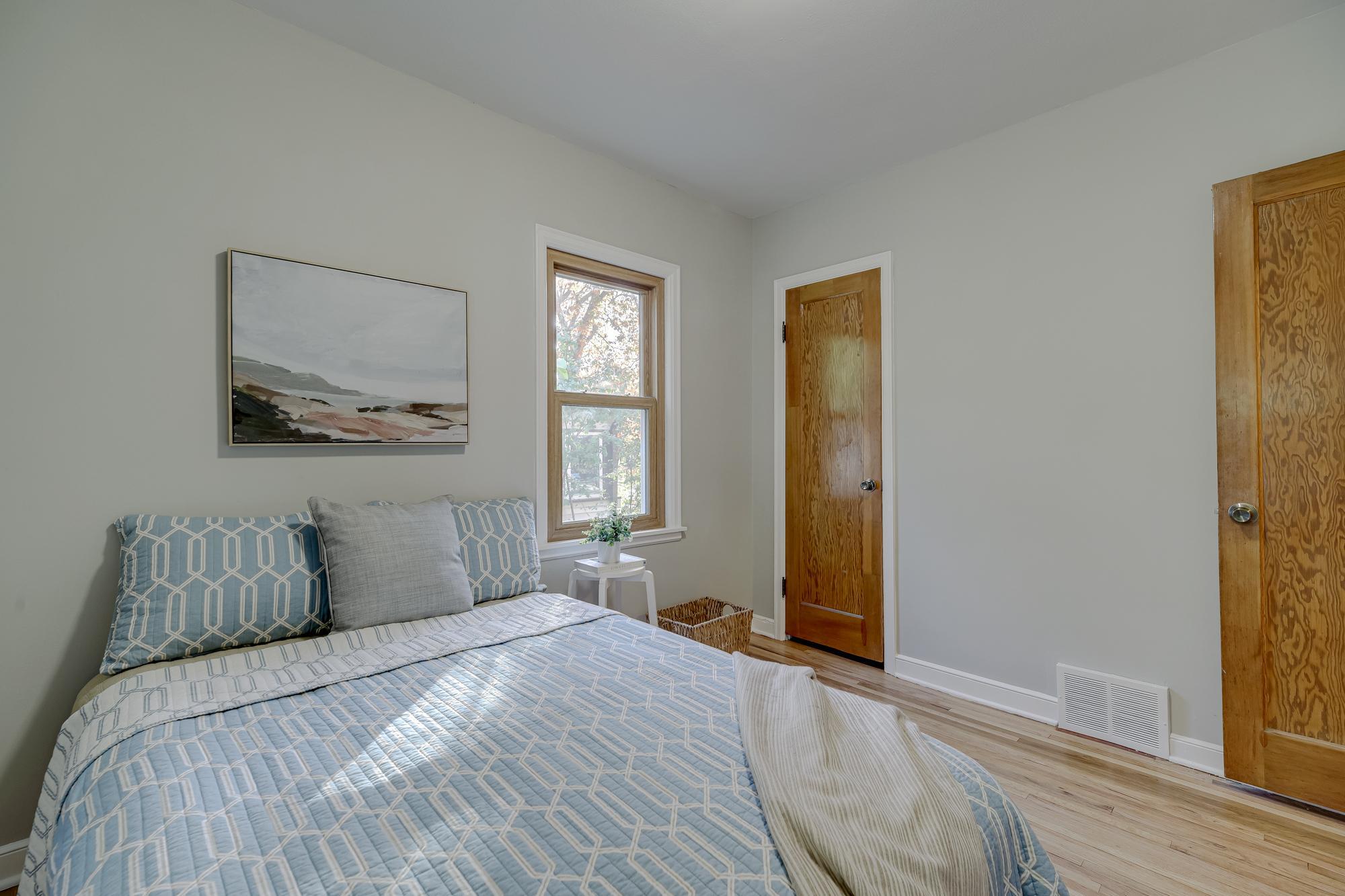 3620 Sheridan Avenue N