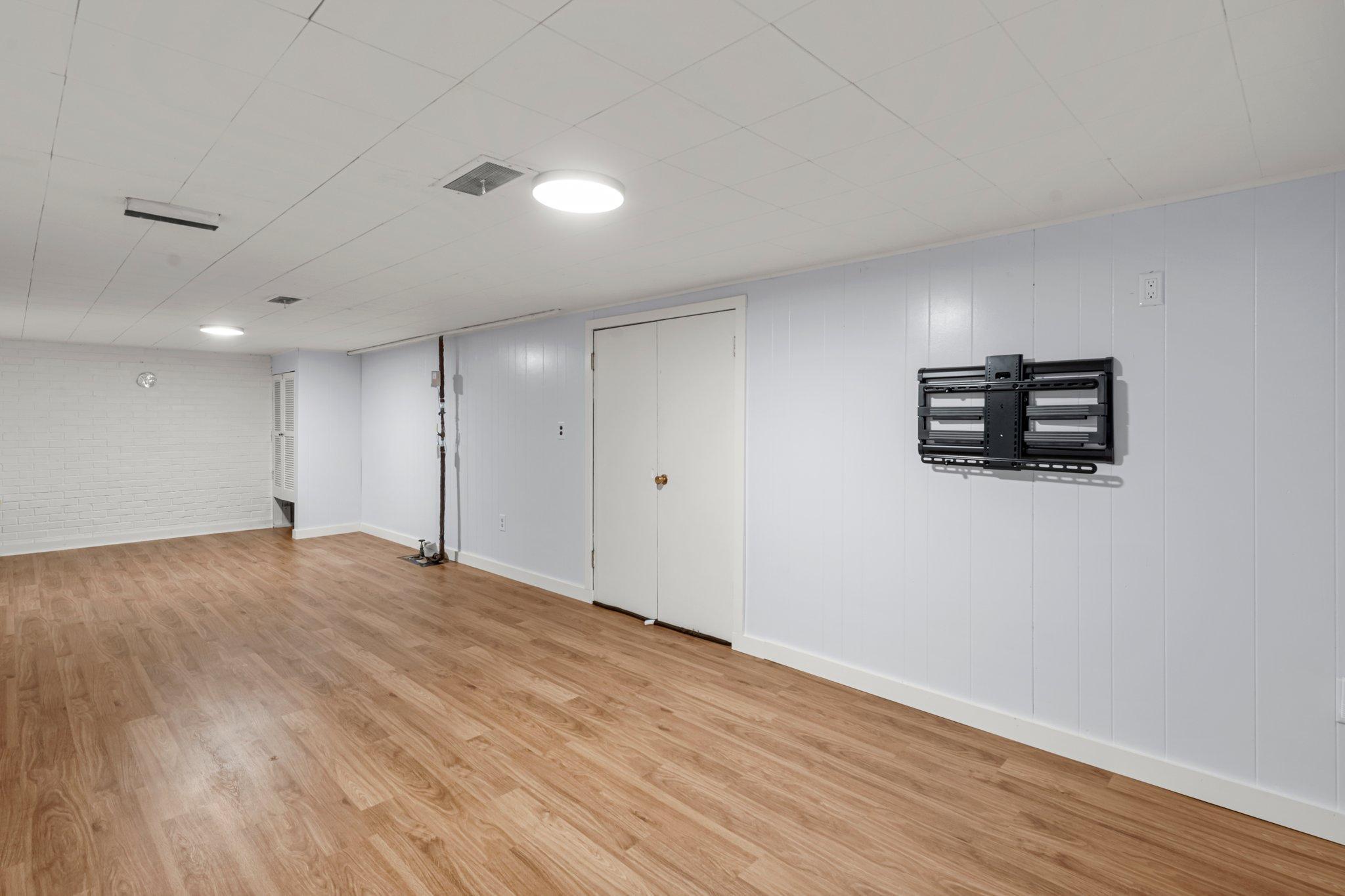 3264 Drew Avenue N