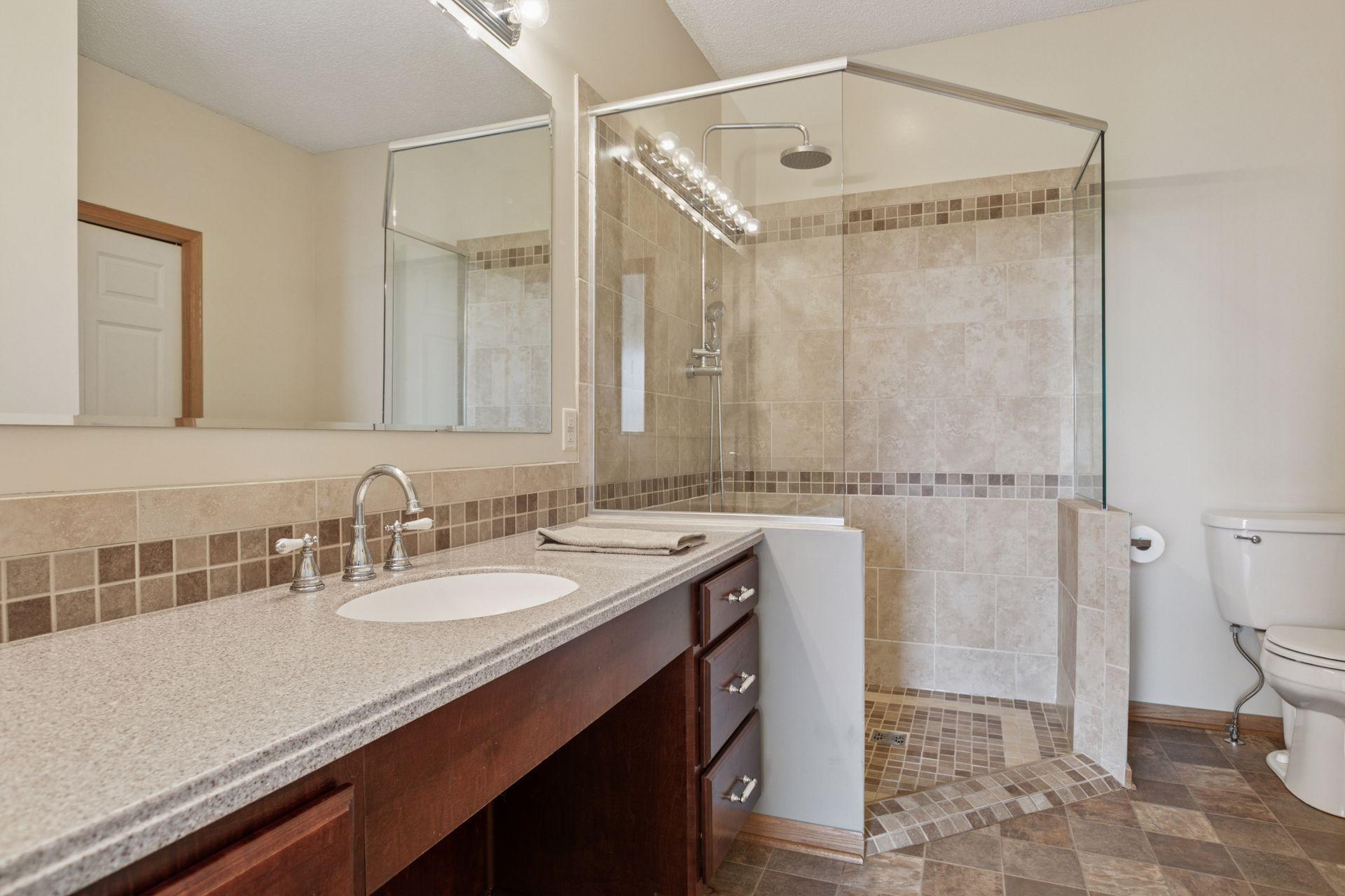 5924 Prairie Ridge Drive