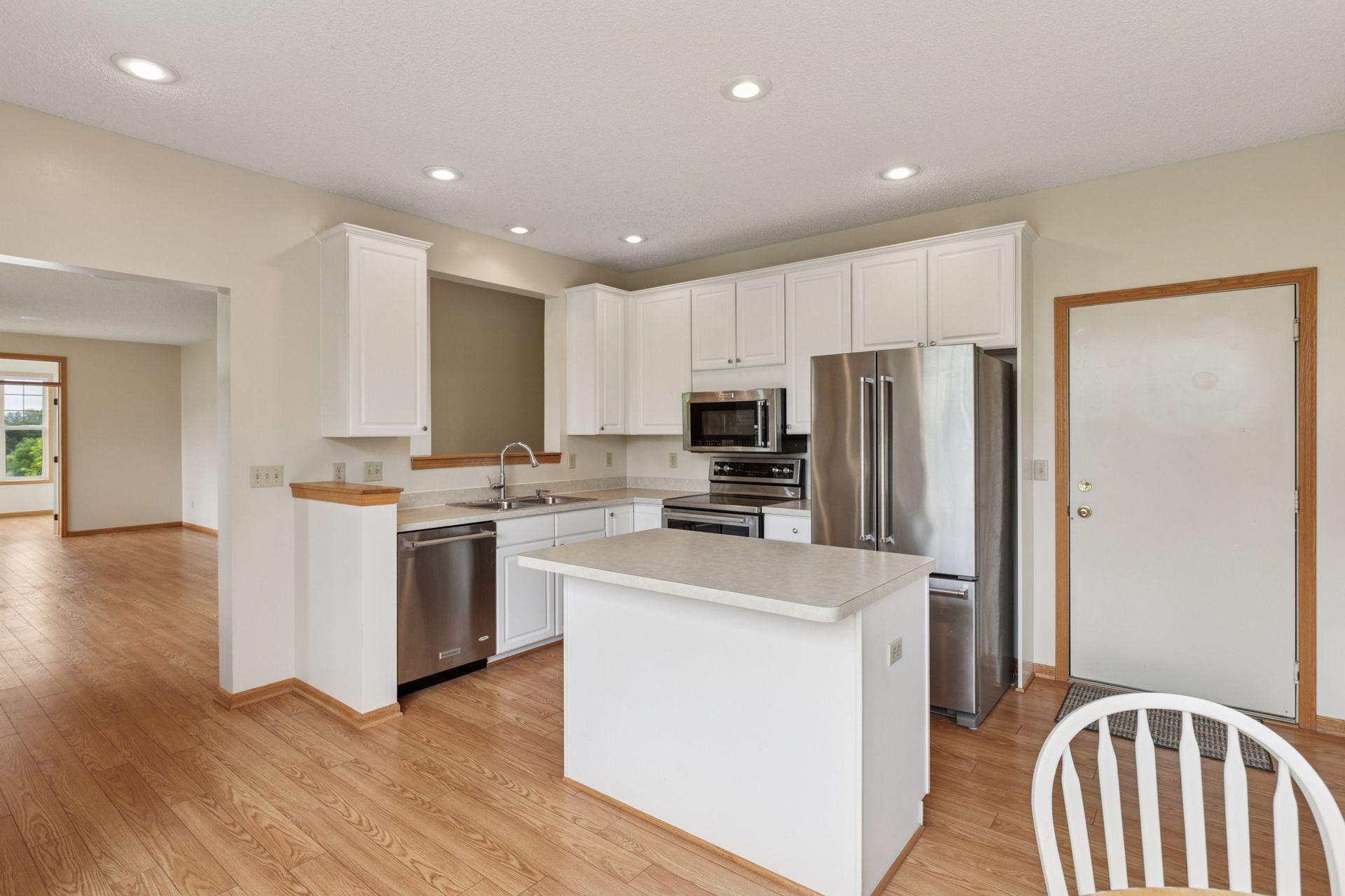 5924 Prairie Ridge Drive