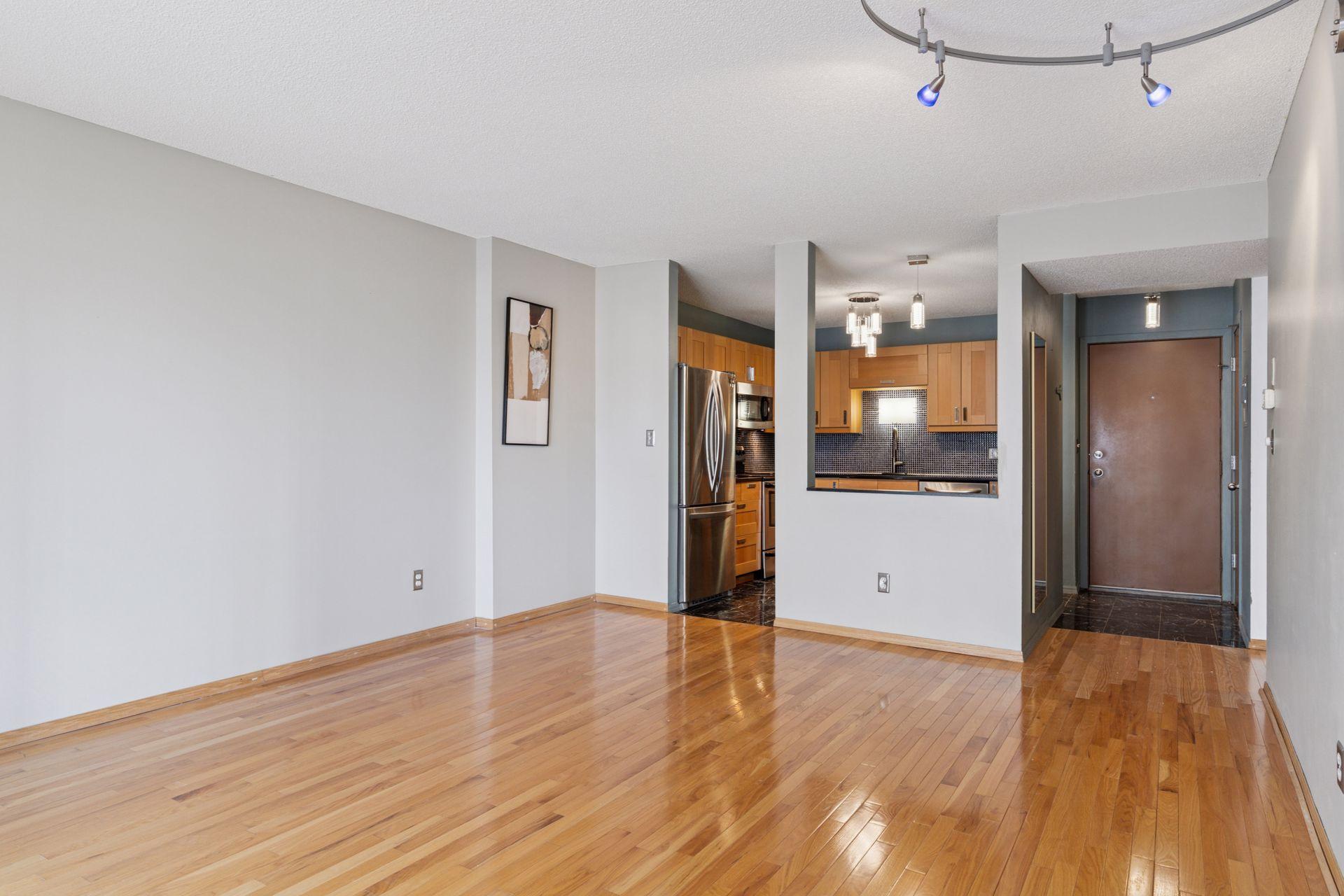 121 Washington Avenue S Unit: 707