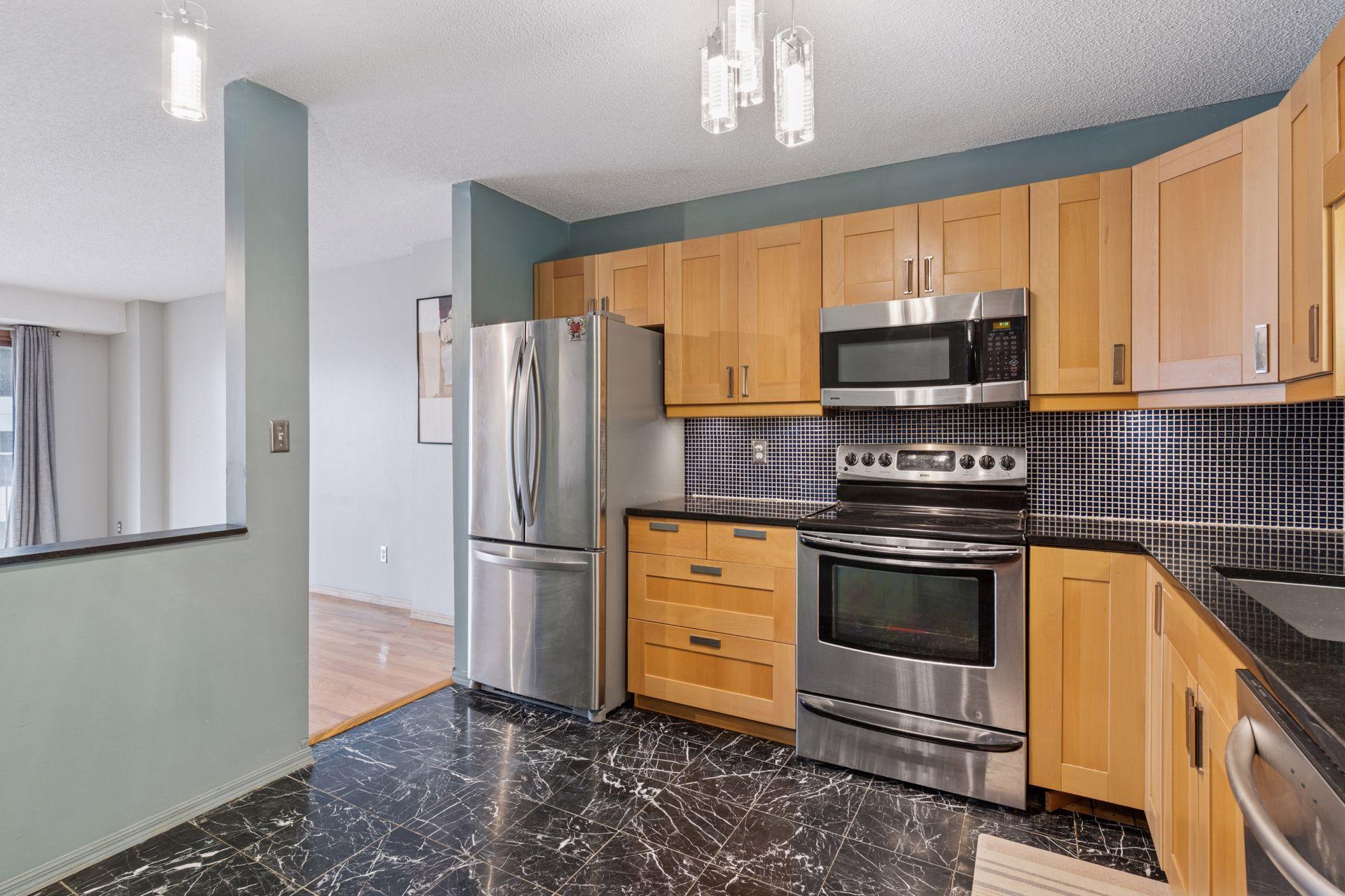 121 Washington Avenue S Unit: 707