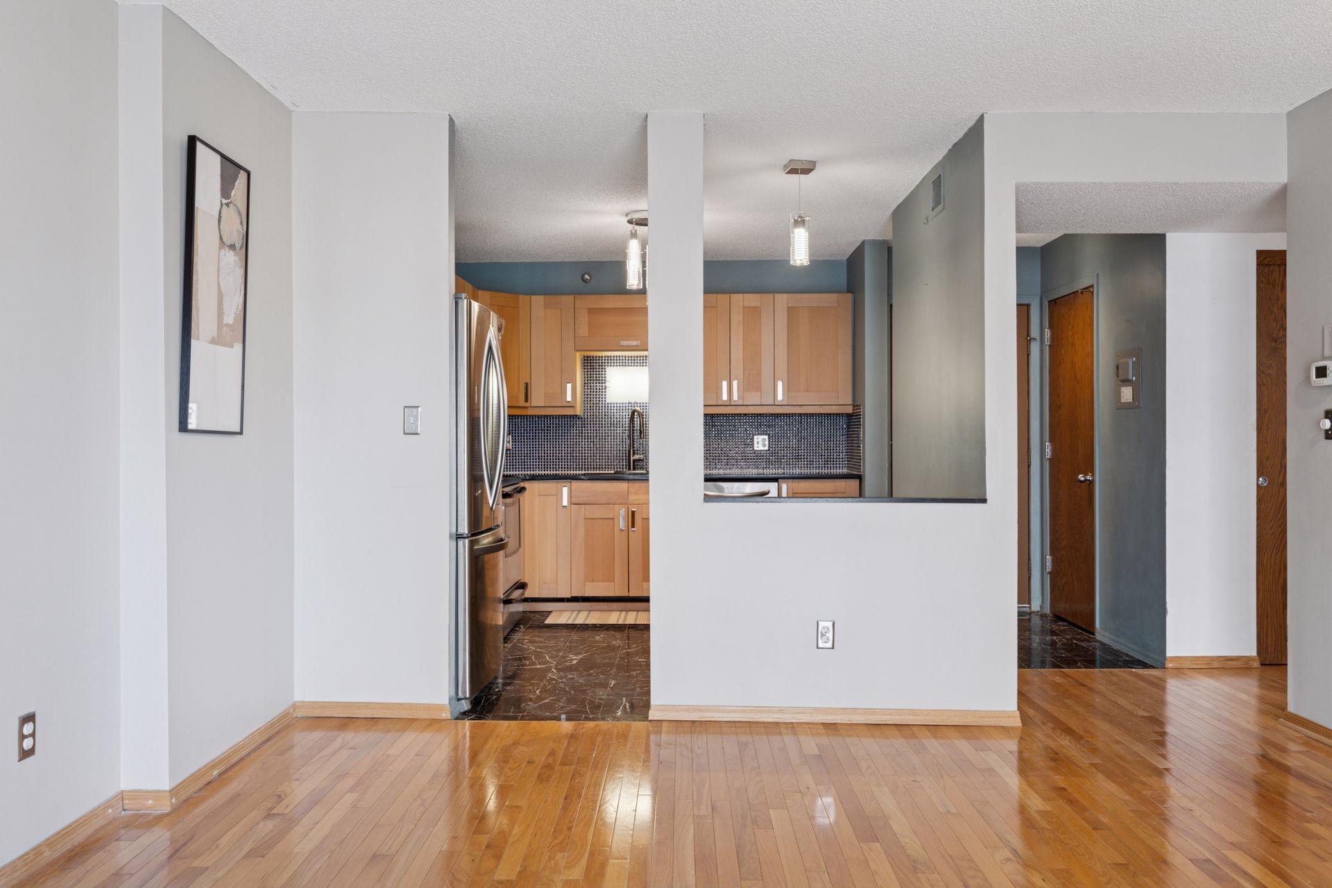 121 Washington Avenue S Unit: 707