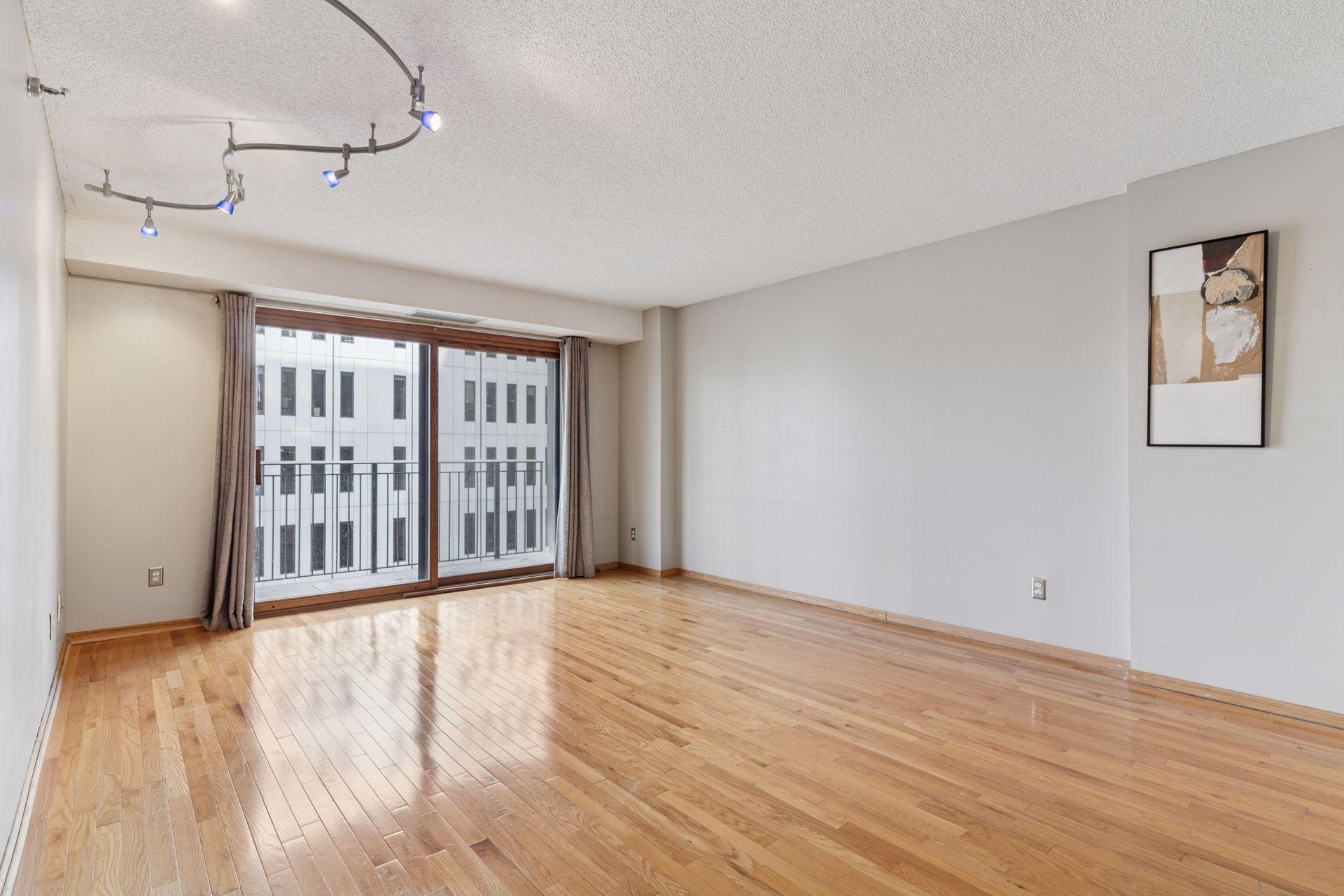 121 Washington Avenue S Unit: 707