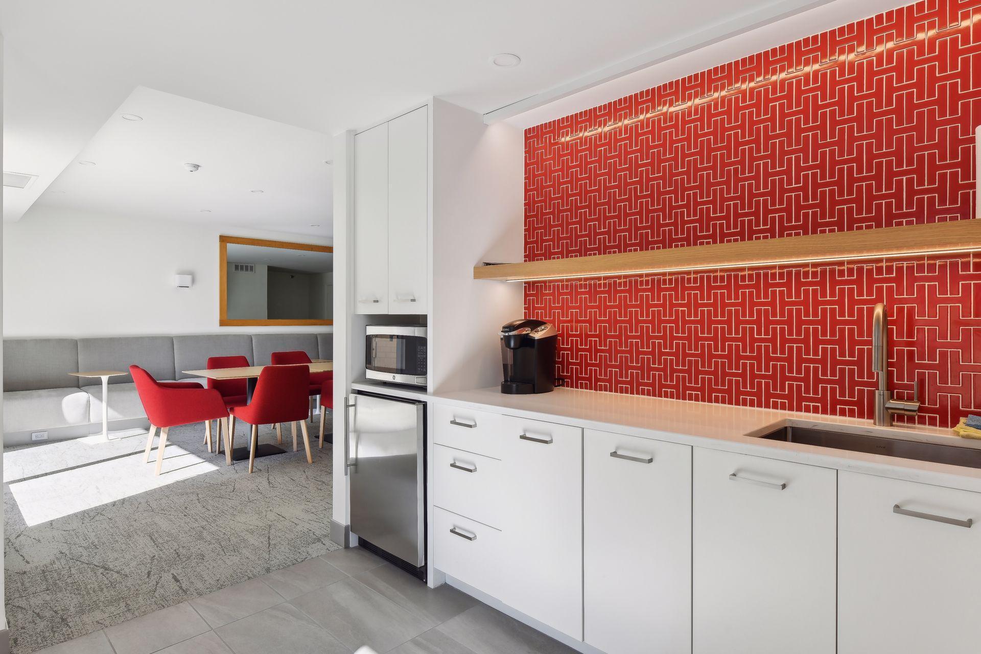 121 Washington Avenue S Unit: 707