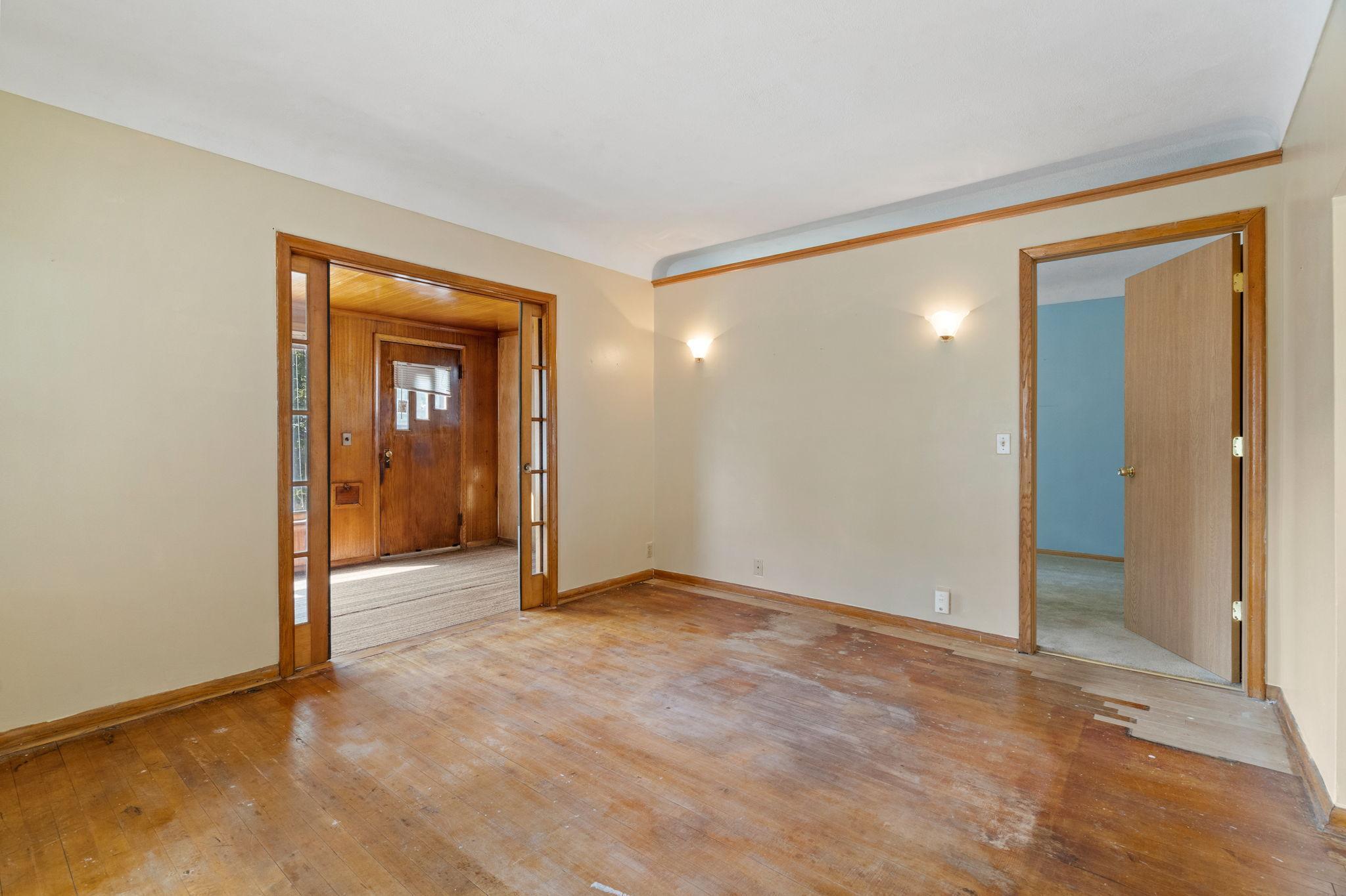 735 Buchanan Street NE