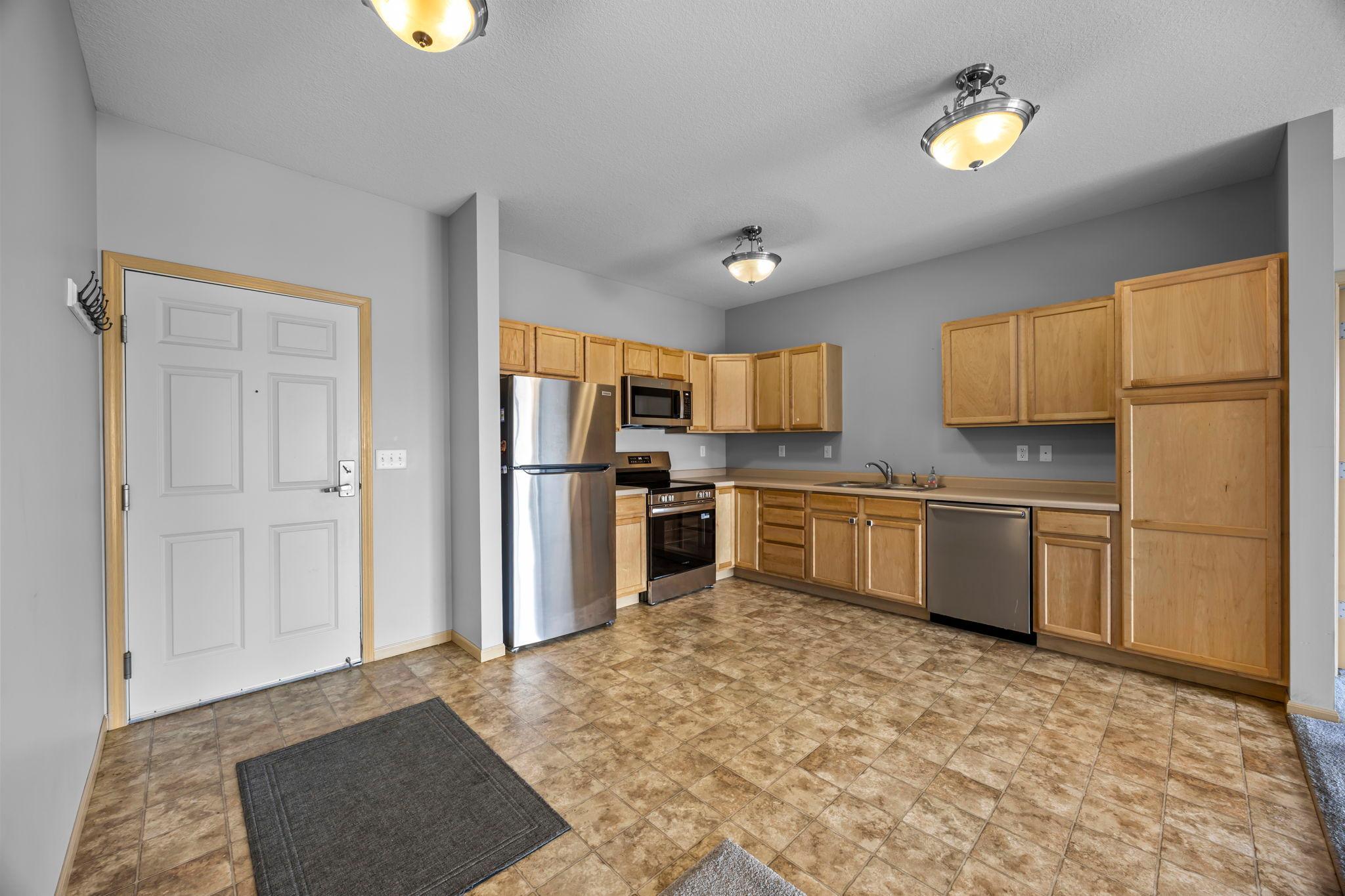 601 Levander Way Unit: 316