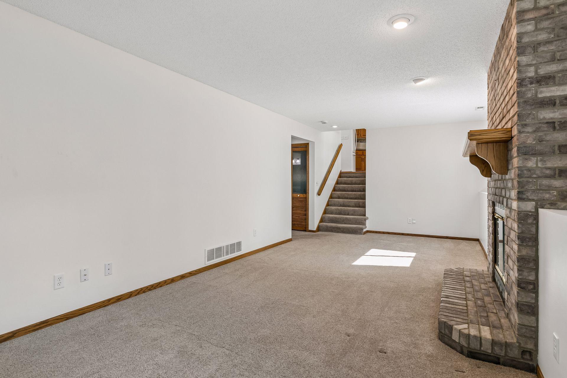 5323 Cedarwood Court