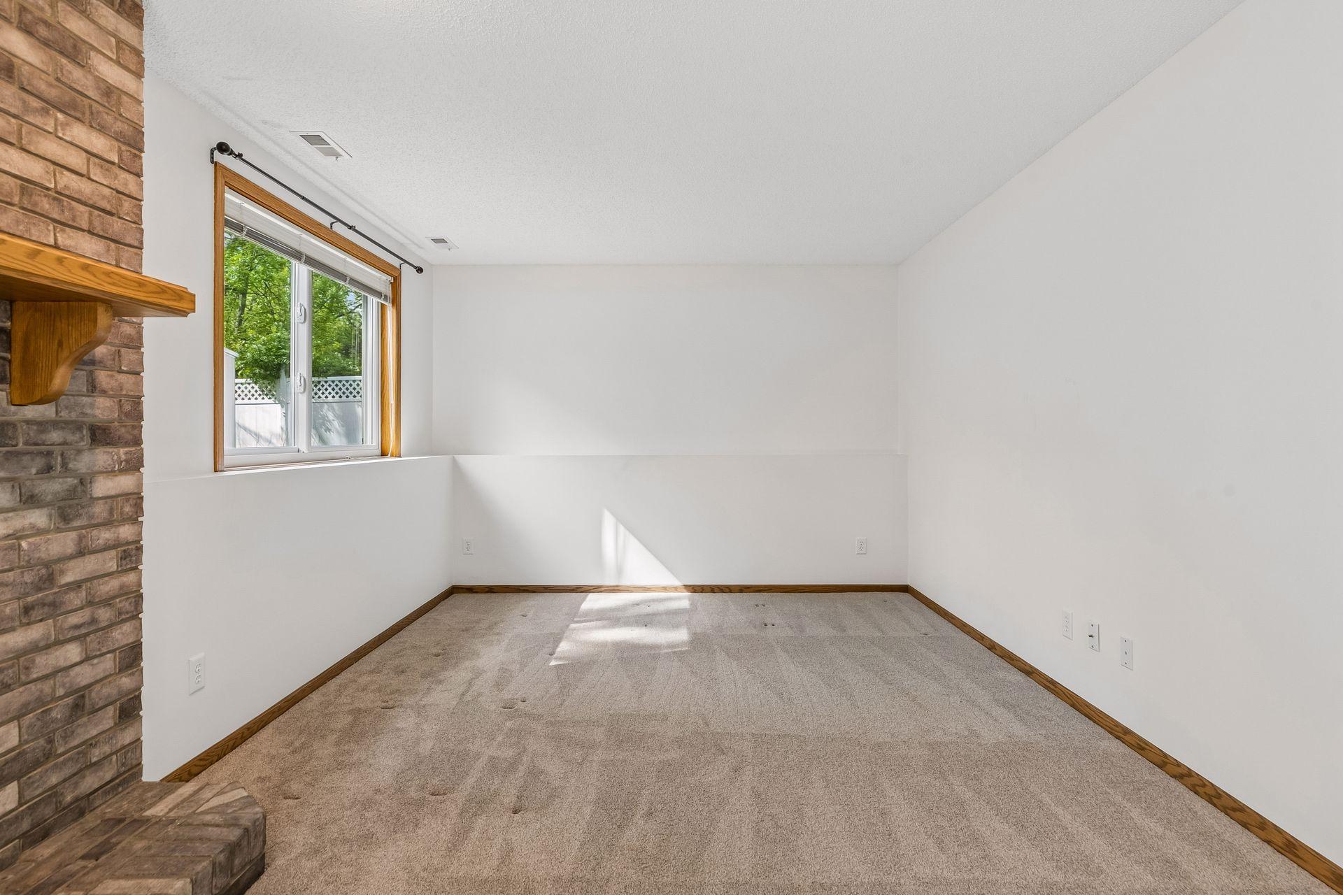 5323 Cedarwood Court