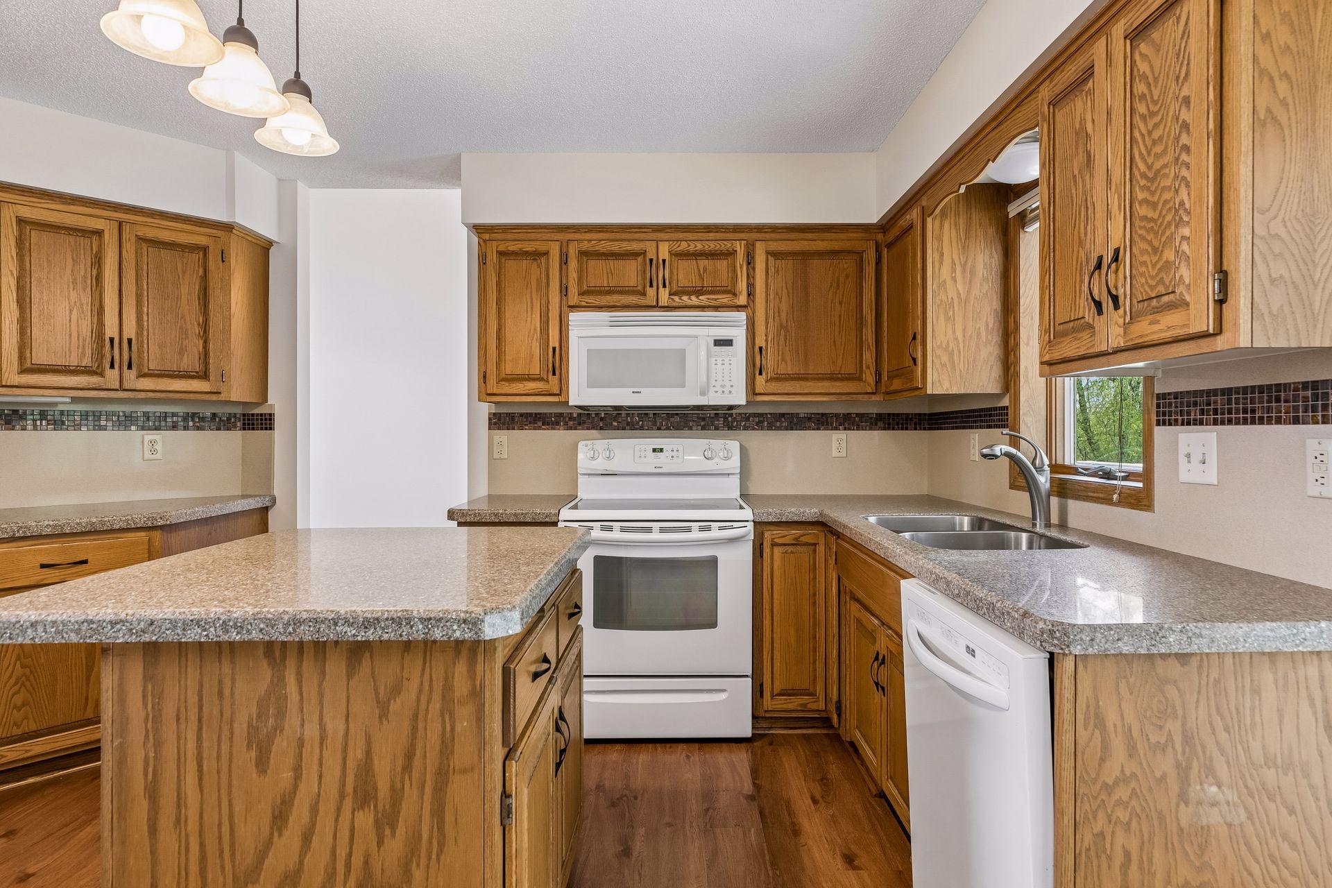 5323 Cedarwood Court