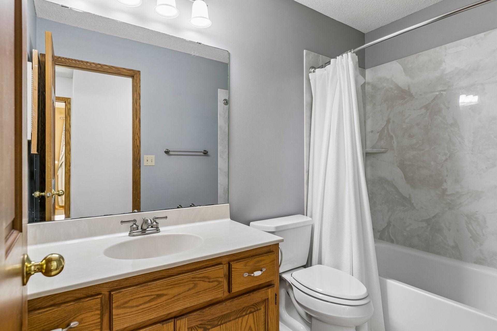 5323 Cedarwood Court