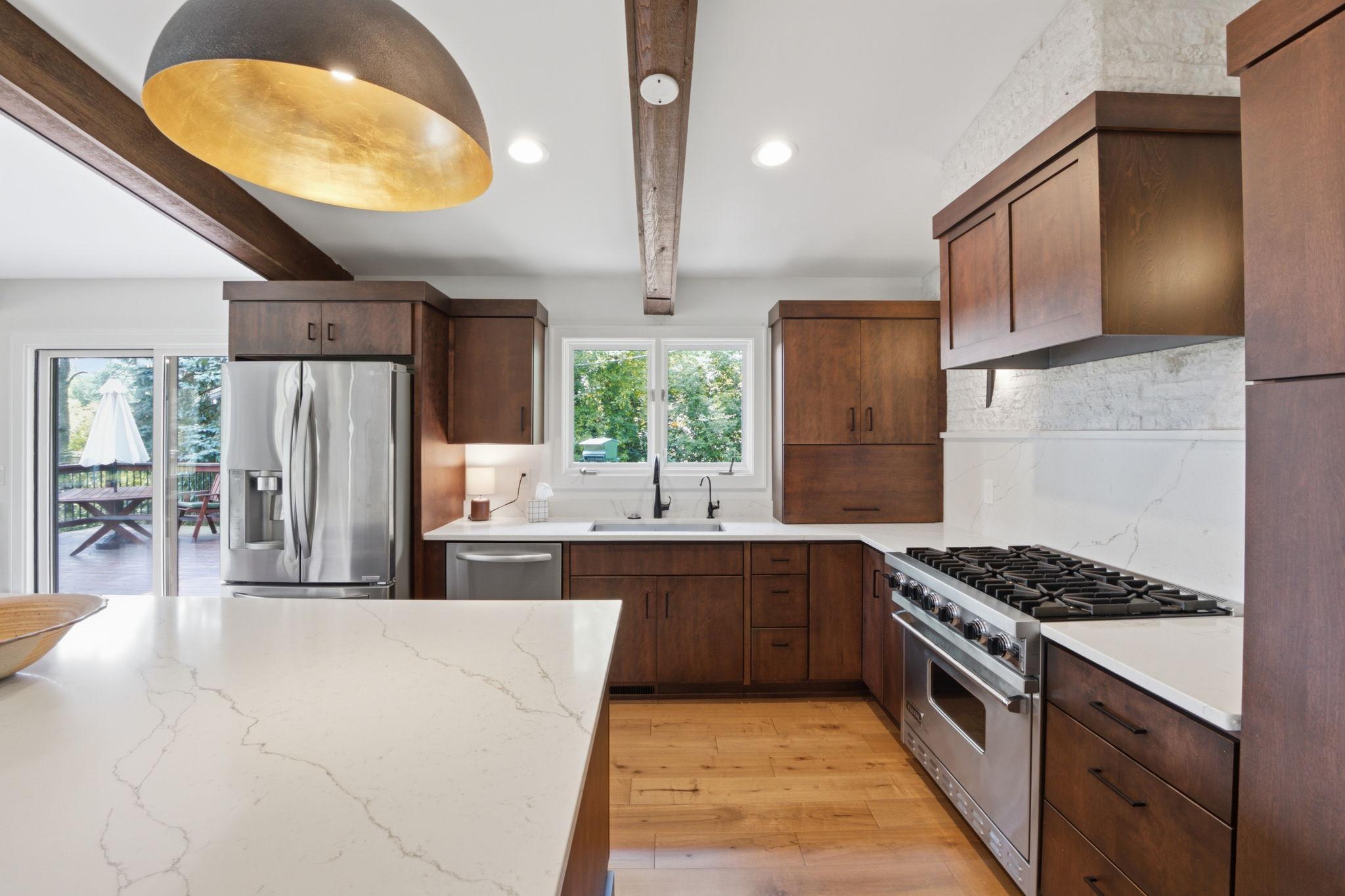 10190 101st Street N