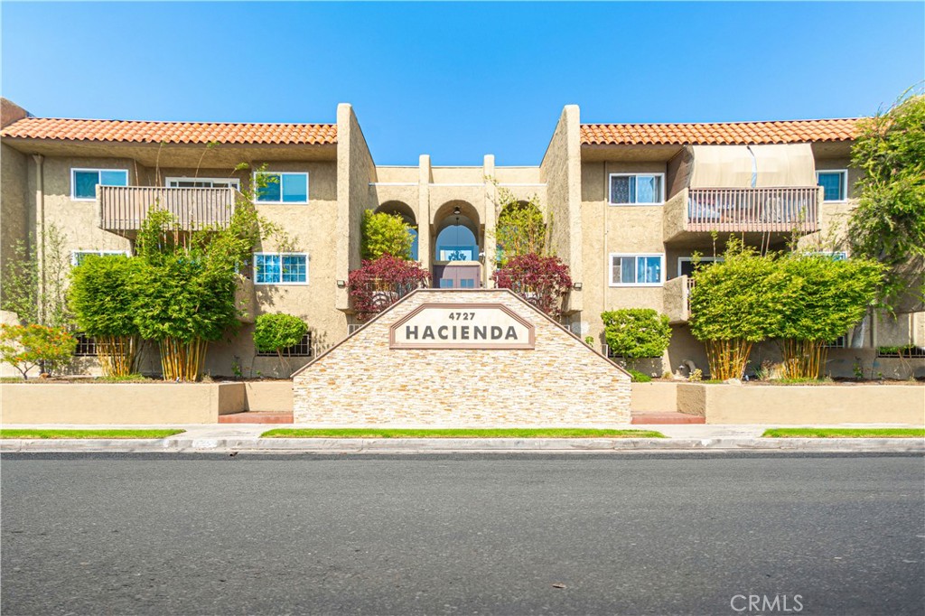 4727 W 147th 210