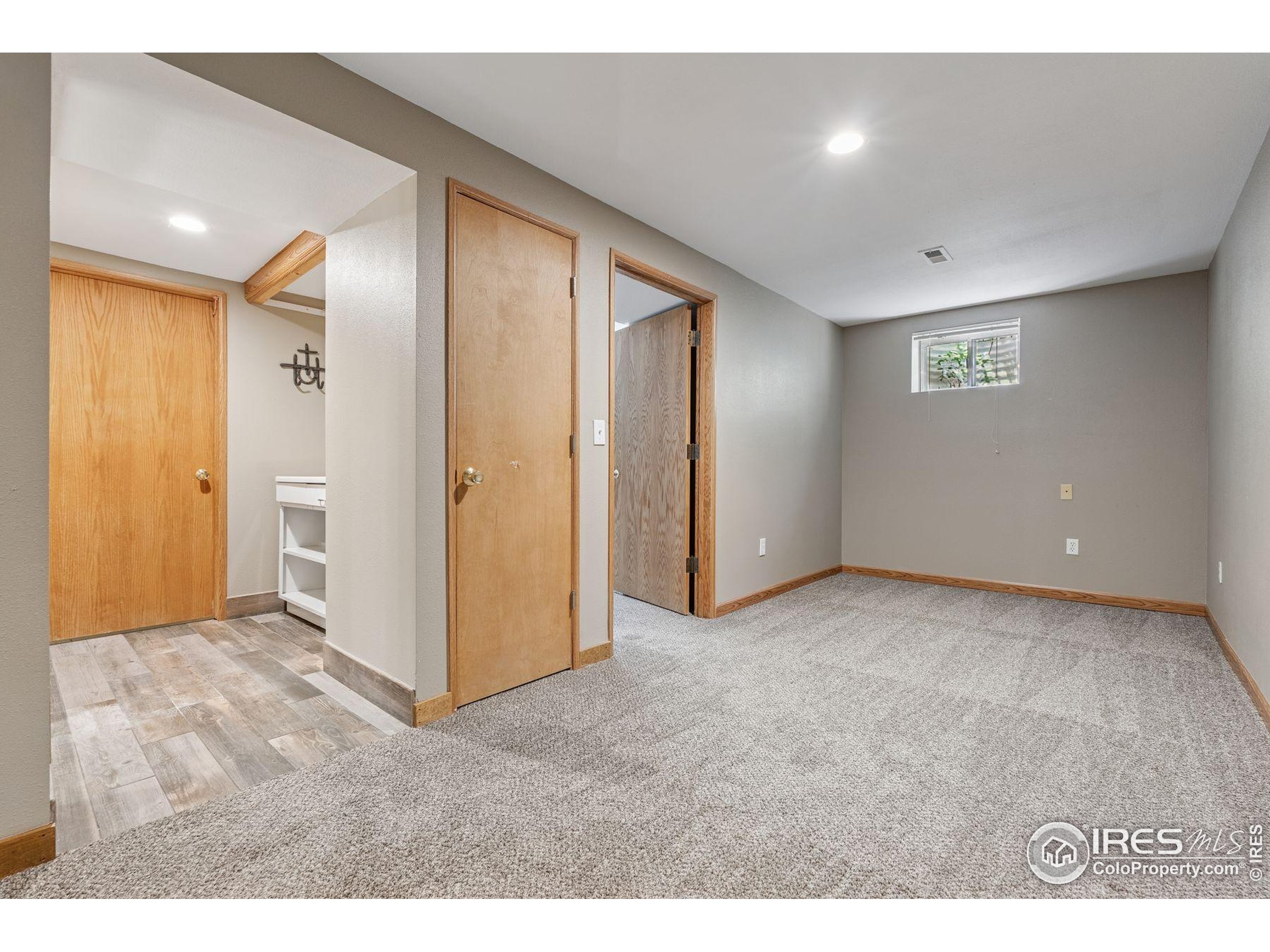 2217 Waylon Dr