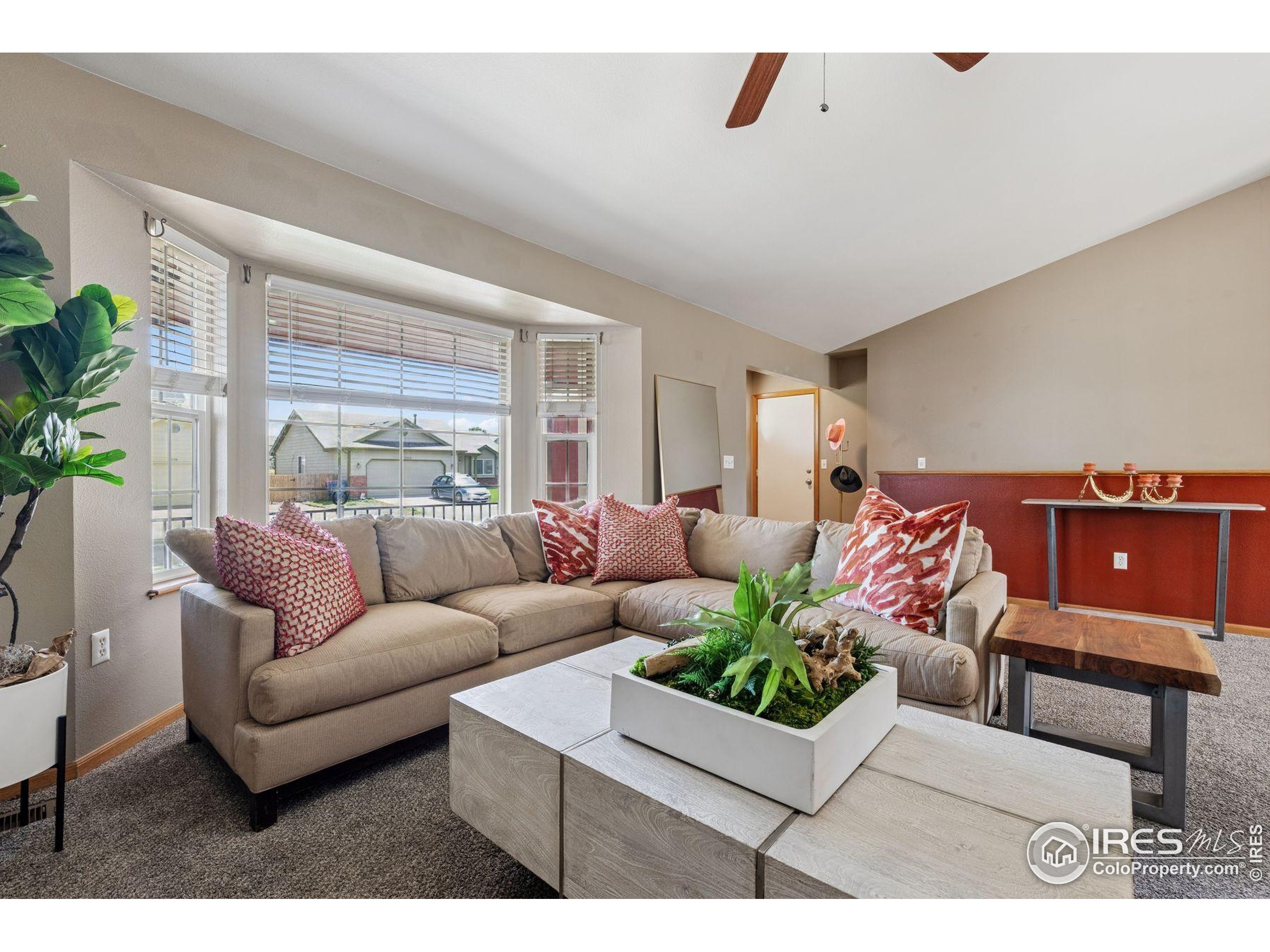 2217 Waylon Dr