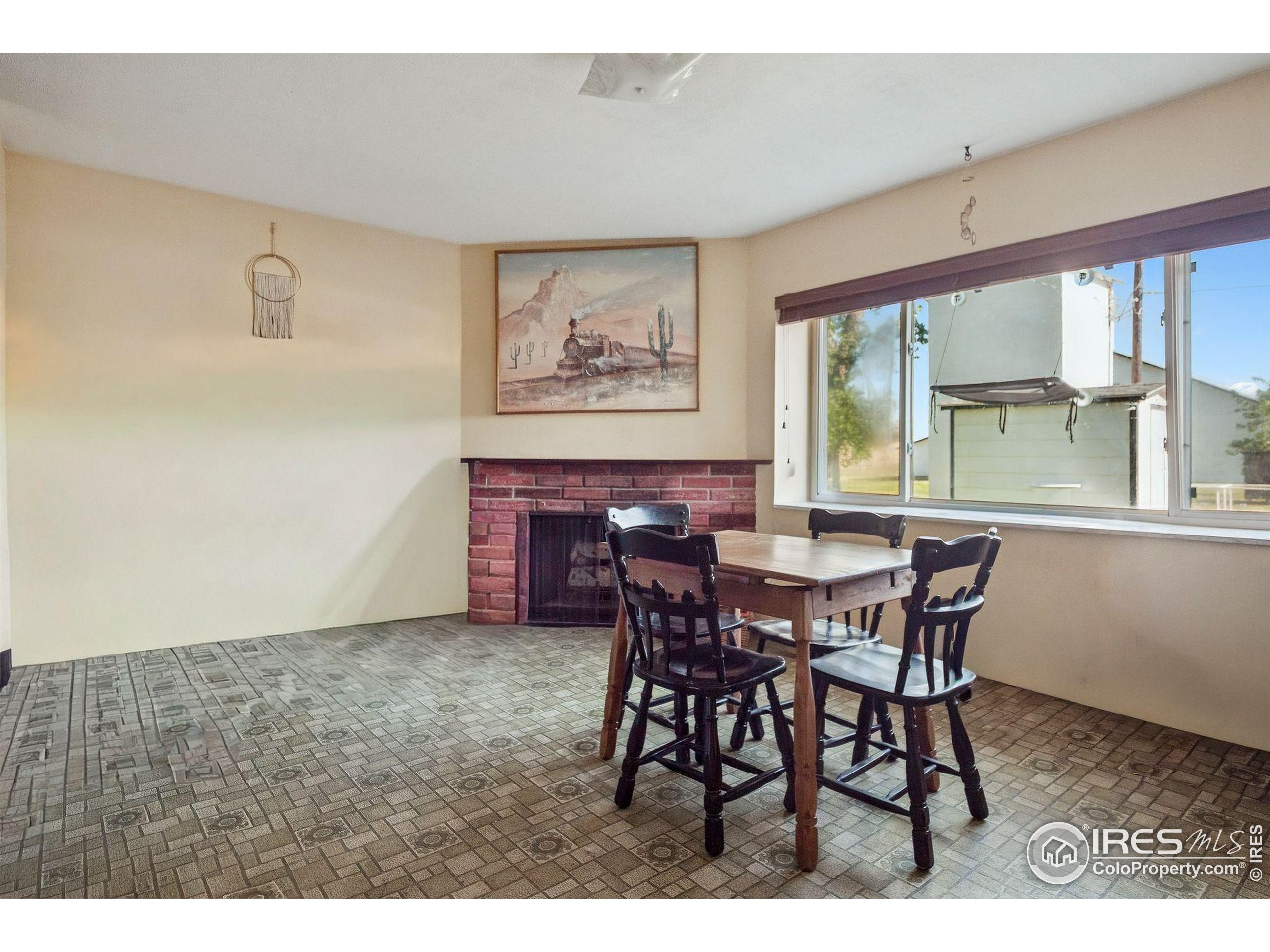 74 N County Road 157