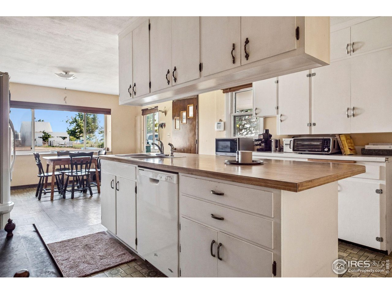 74 N County Road 157