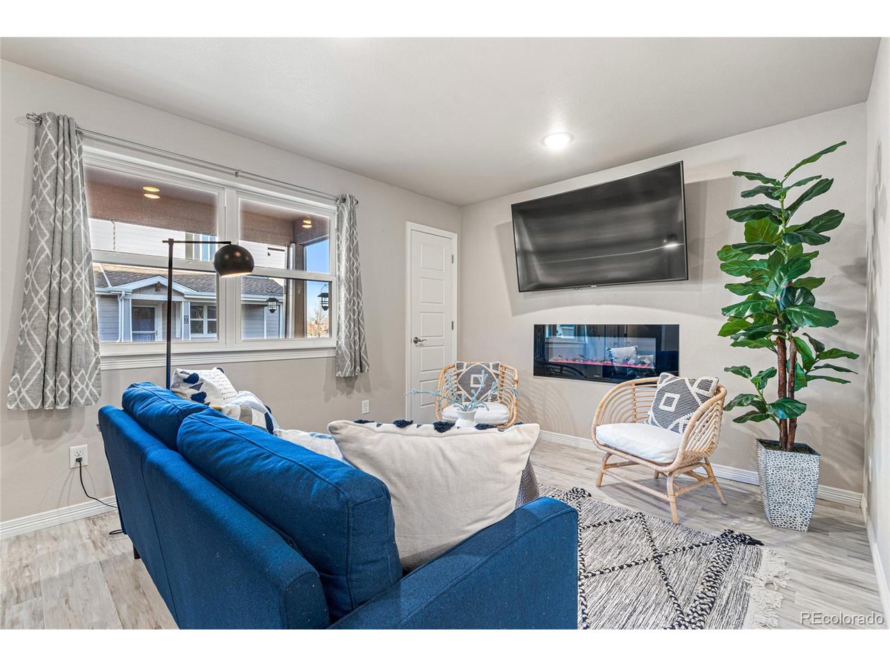 6104 Summit Peak Ct 104