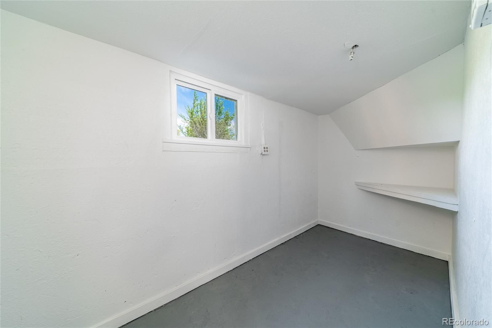 1711 S Williams Street