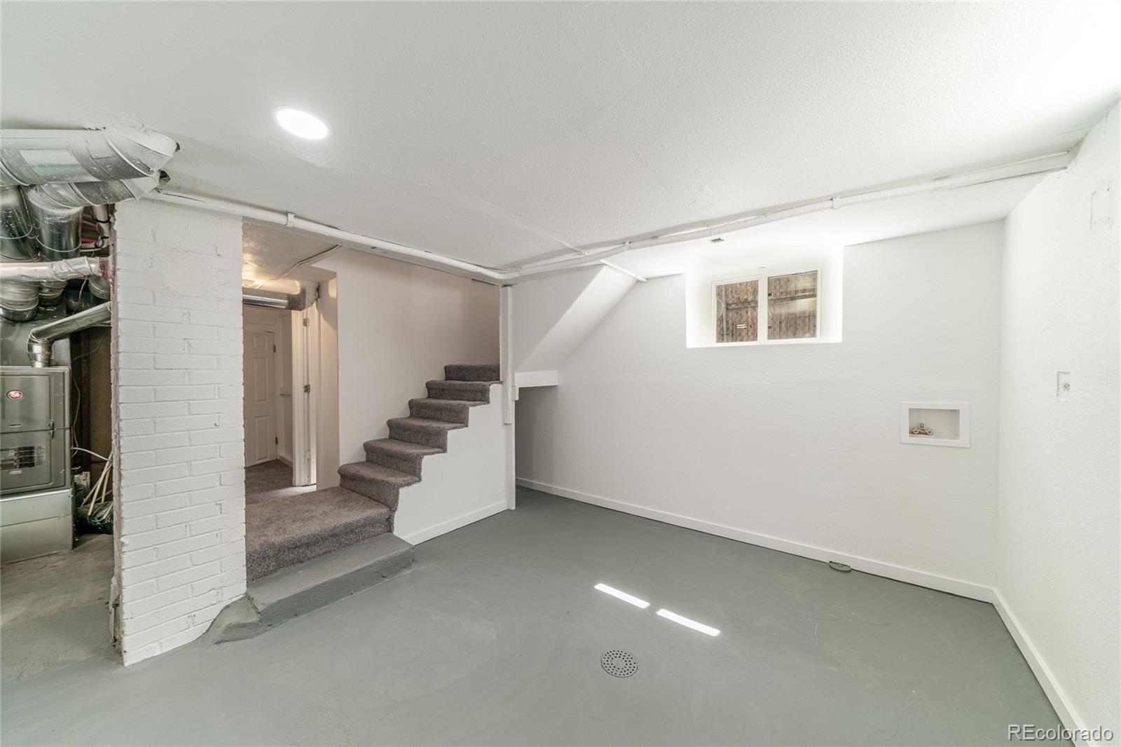 1711 S Williams Street