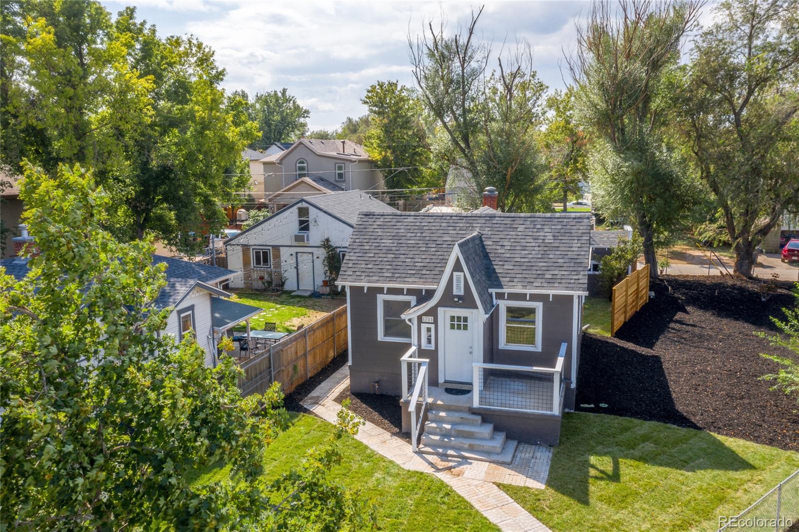 1711 S Williams Street