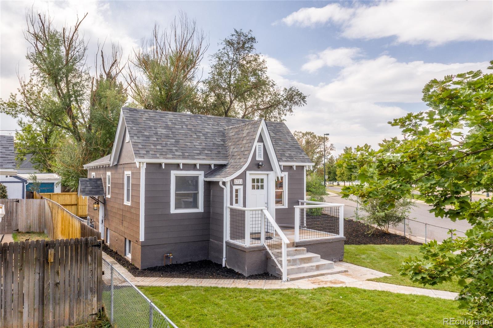 1711 S Williams Street